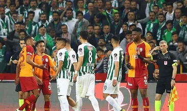 Galatasaray'da dış sahada tam 22 puan uçtu
