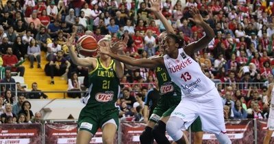 Potanın Perileri Litvanya'yı farklı geçti!