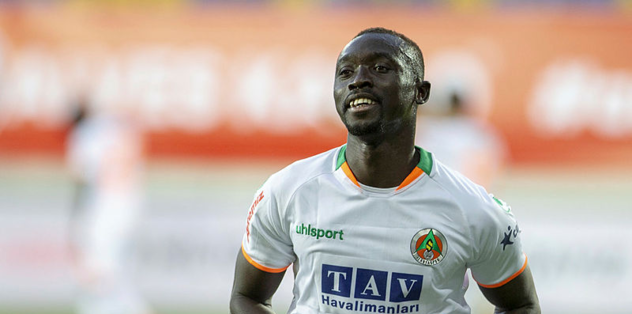 Papiss Cisse Mujdesi Son Dakika Besiktas Haberleri Fotomac