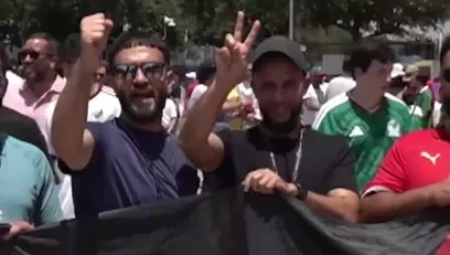 >Fas taraftarları Filistin'i unutmadı!