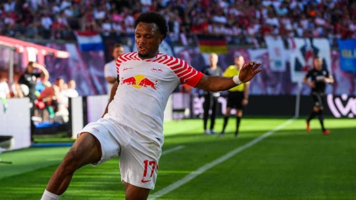 Fenerbahçe'den Lois Openda sürprizi! Transferi böyle duyuruldu