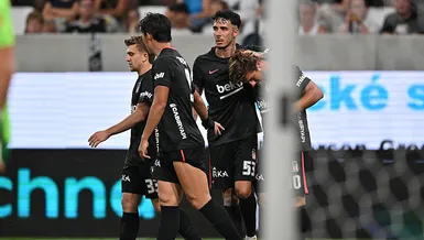 Kartal tura göz kırptı