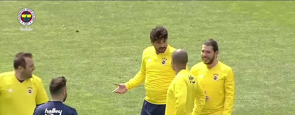 Fenerbahceli Efsaneler Yeniden Sahada Videosunu Izle Fotomac Tv