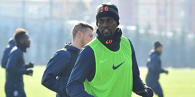 Adebayor'dan Abdullah Avcı'ya övgü