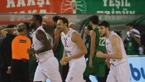 Pınar Karşıyaka yeniden parkede!