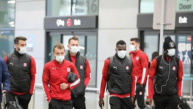 Sivasspor Medipol Başakşehir maçı için İstanbul'a gitti
