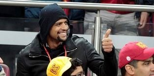 Taraftardan Melo'ya mesaj