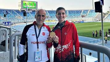 Bursalı sporcu Pelinsu'dan altın madalya!