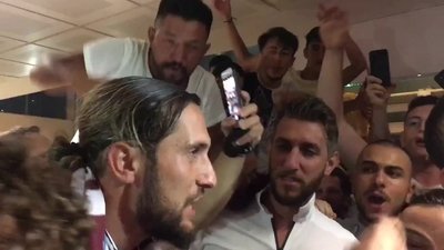 >Yusuf Yazıcı Fransa'ya böyle uğurlandı