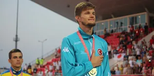 Yasin Süzen’den altın madalya