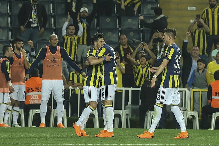 Fenerbahçe'de şampiyonluk Karabükspor maçıyla gelecek