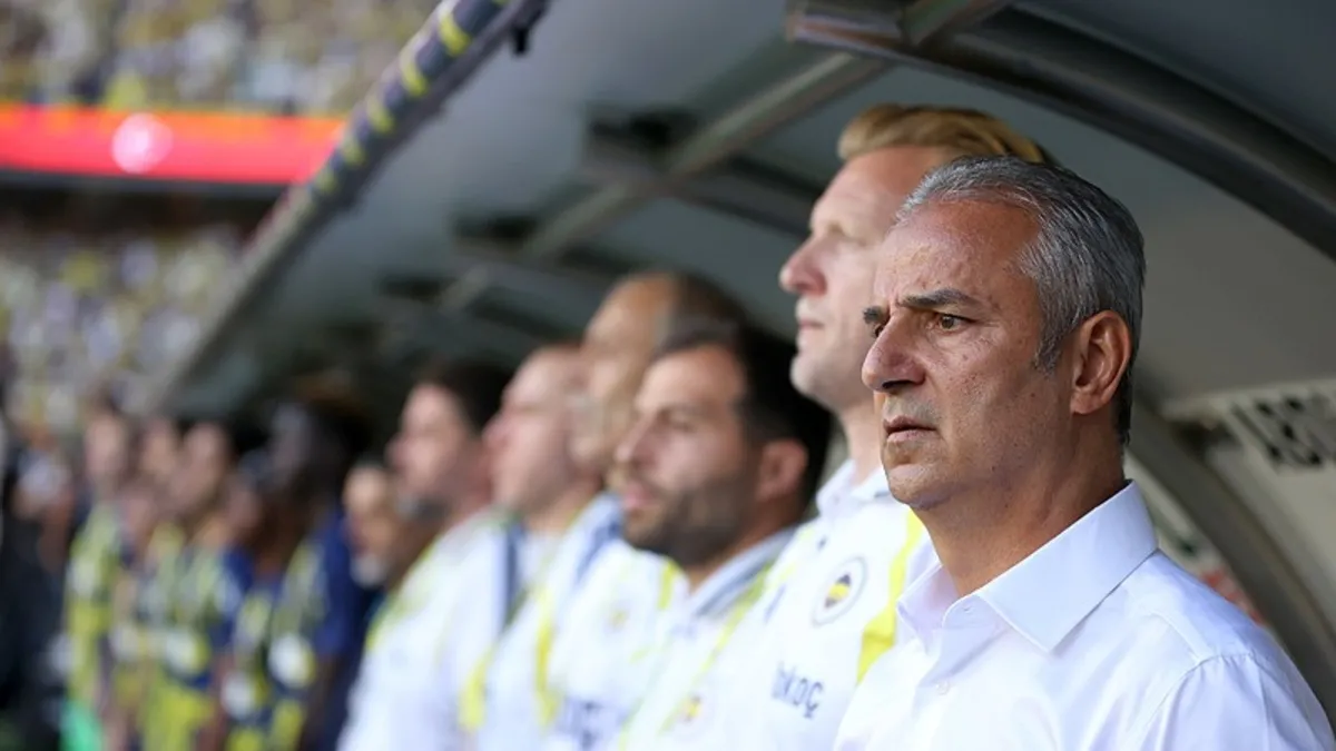 Fenerbahçe'de 2 ayrılık birden! Menajerine "Bana kulüp bul" dedi