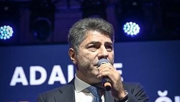 "Gururla takip ediyorum"