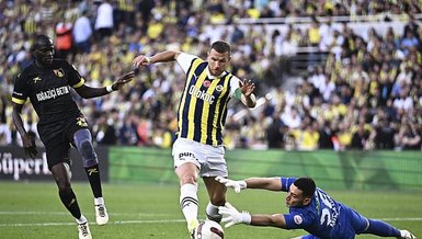 Dzeko teklifleri geri çeviriyor