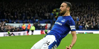 Cenk Tosun İngiliz yıldızı geride bıraktı