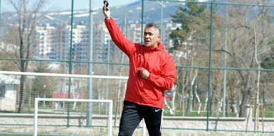 Mehmet Altıparmak: "Erzurumspor'da devam etmek isterim"