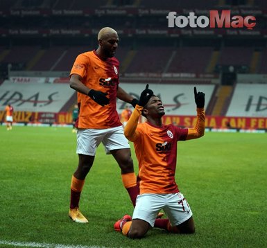 Galatasaray - Denizlispor maçı sonrası dikkat çeken o kare! Arda Turan ve Fatih Terim...