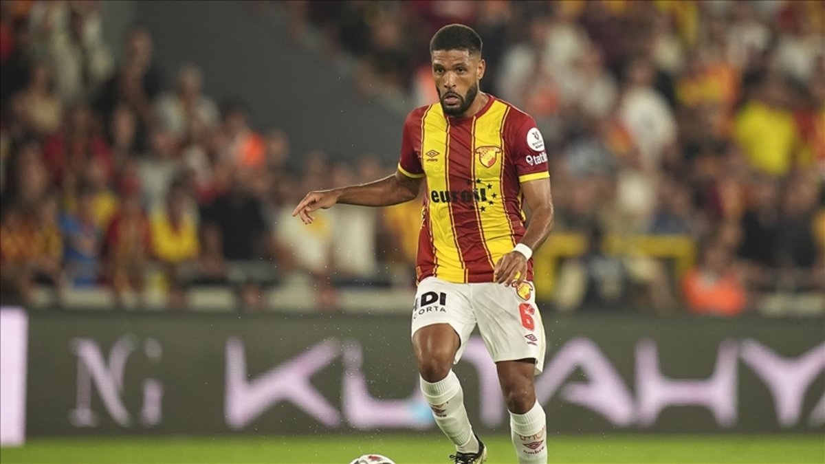 Göztepe, Brezilyalı futbolcu Rhaldney'i FC Alverca'ya kiraladı!