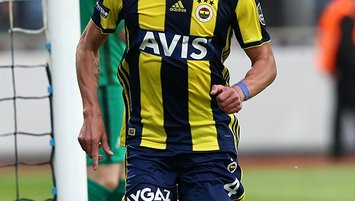 Fenerbahçe'nin yıldız ismini kapıyorlar! Transferde flaş gelişme...