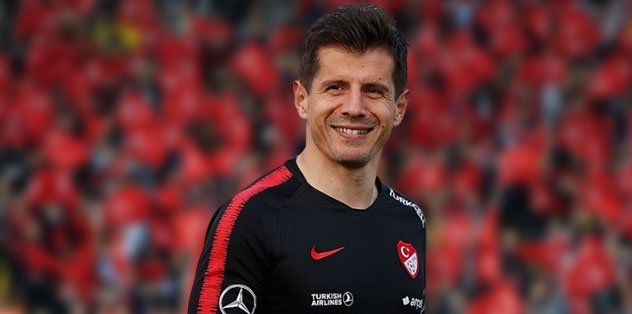 Emre Belözoğlu’na 100. maç hediyesi