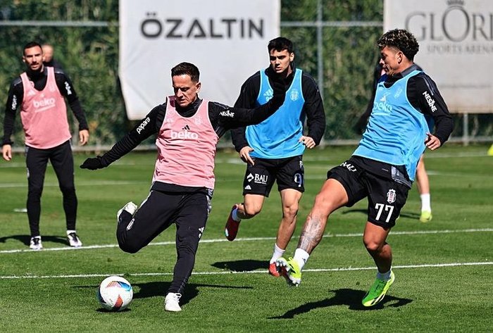 antalyaspor-besiktas-maci-canli-izle-besiktas-ztk-maci-ne-zaman-saat-kacta-hangi-kanalda-muhtemel-11ler-1740465992811.jpeg