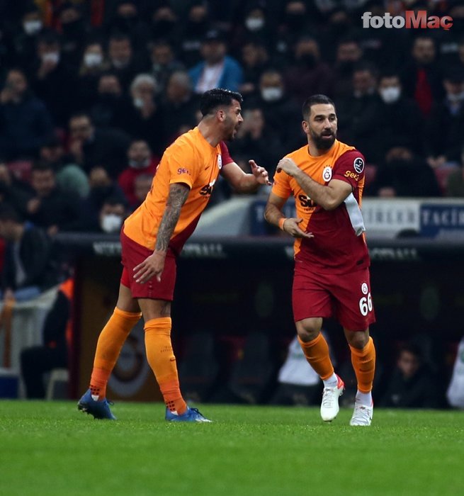 GALATASARAY HABERLERİ: Arda Turan'dan büyük jest! Arabasını garsona verdi