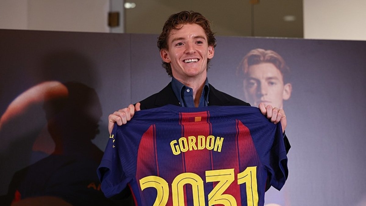 Barcelona Anthony Gordon'ı kadrosuna kattı!