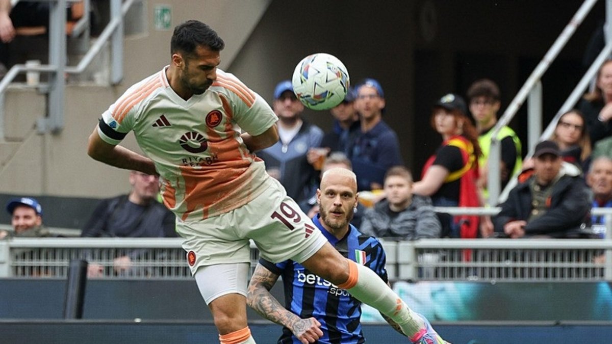 TRANSFER HABERİ - Beşiktaş'tan Zeki Çelik kapışması! İngiliz ekibi de peşinde