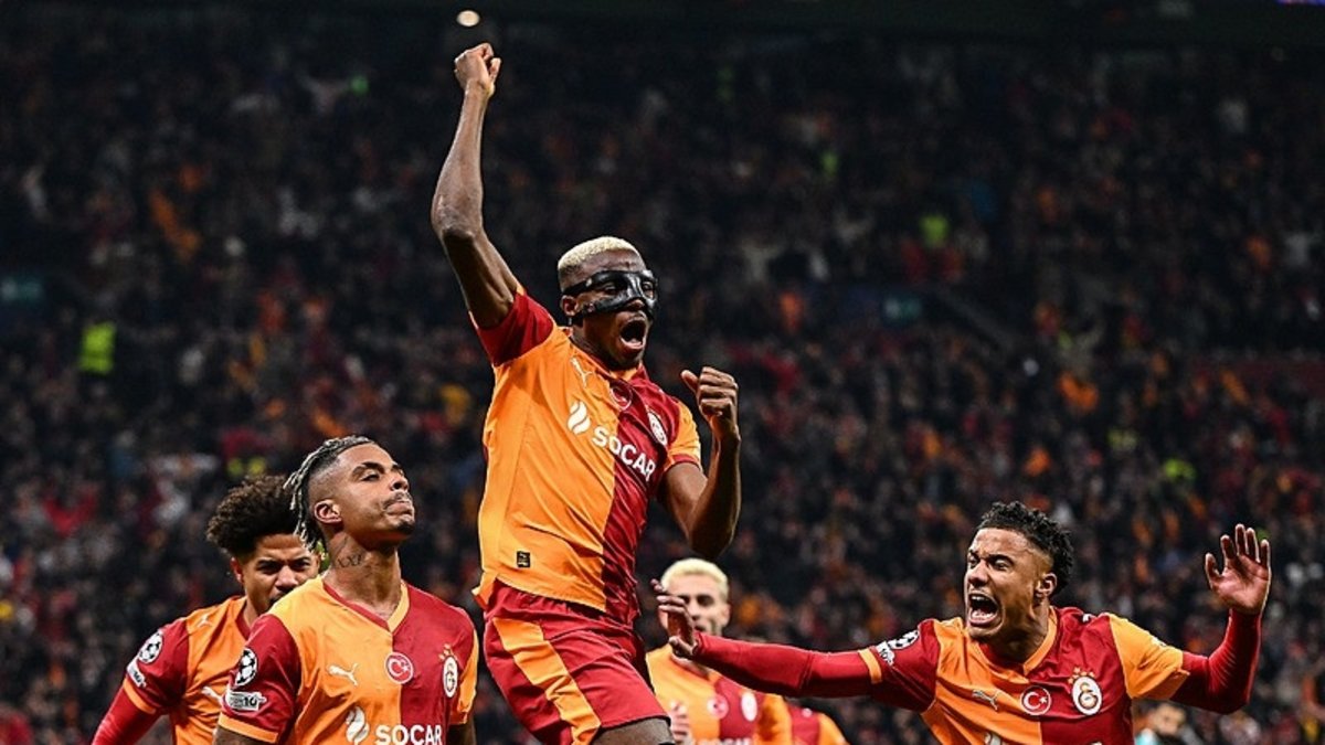 Victor Osimhen: Galatasaray taraftarıyla birlikte biz bir aileyiz