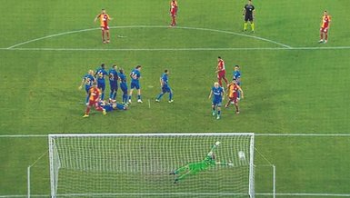 Ömer direğe takıldı