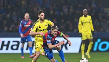 İsmail’den üst üste kartlar