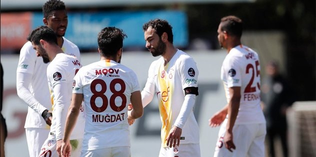 Galatasaray hazırlık maçında Ümraniyespor'u 3-2 yendi