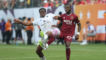 Beşiktaş'a Kongolu sağ bek