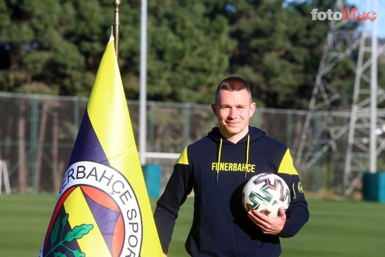 Fenerbahçe transferde para basacak! Szalai için teklif...