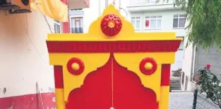 Çeşme sarı-kırmızı
