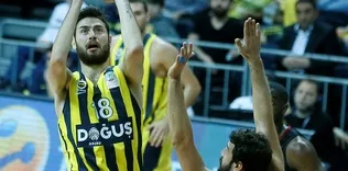 Fenerbahçe Doğuş farklı kazandı