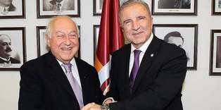 "O Mevlana'yı bilmez"