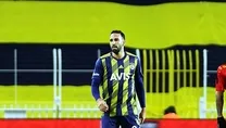 Adil Rami’den gül buketi
