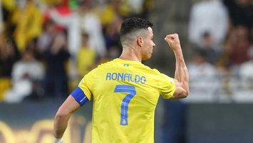 CR7 uzatıyor