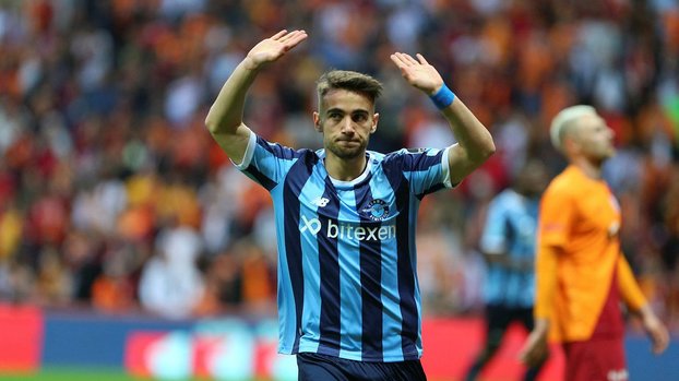 Yunus Akgün Adana Demirspor taraftarına veda etti! "Beni takip etmeye devam edin"