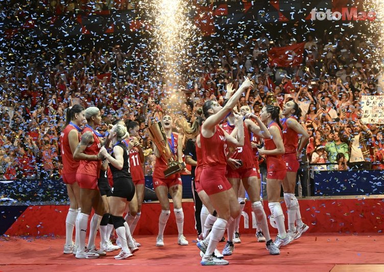 Dünya A Milli Kadın Voleybol Takımımızı konuştu! İşte dış basın manşetleri