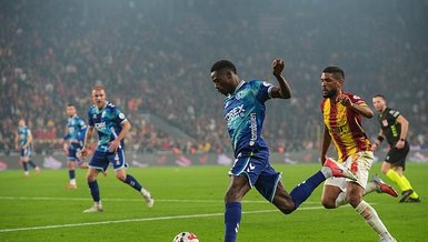 Musaba 4.5 yıllık imzayı attı