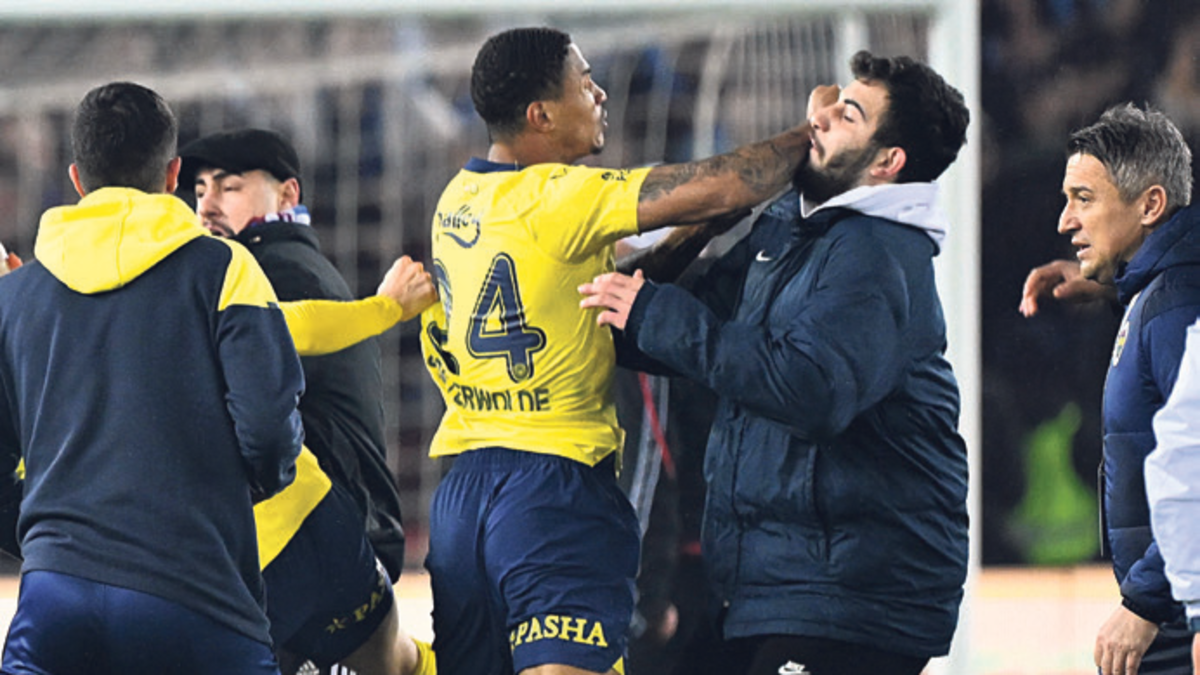 İki taraftar tahliye edildi