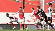 Arsenal puanı 90+7'de kaptı!