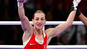 Buse Naz Çakıroğlu yarı finalde!