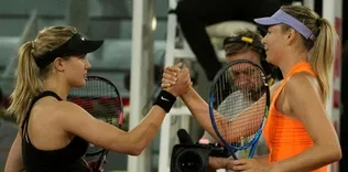 Bouchard, eleştirdiği Sharapova’yı yendi