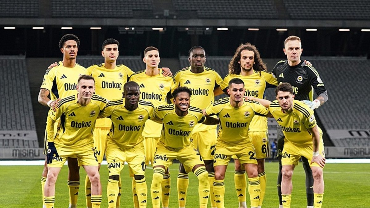 Fenerbahçe'de yıldız isimler takımdan ayrı olarak stattan ayrıldı