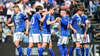 Como evinde Pisa'yı farklı geçti!