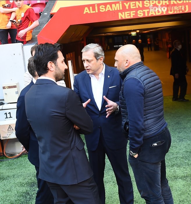 Galatasaray'da tarihi dönemeç! Burak Elmas istifa edecek mi?