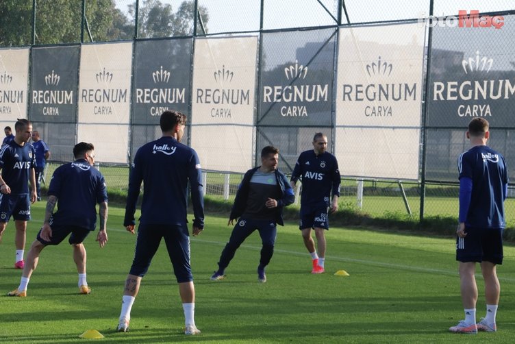 Son dakika spor haberi: Ozan Zeybek'ten çarpıcı Fenerbahçe yorumu! "Alanya'dan galibiyetle dönemezse..." Son dakika spor haberi: Ozan Zeybek'ten çarpıcı Fenerbahçe yorumu! "Alanya'dan galibiyetle dönemezse..."